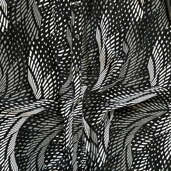 Lane Bryant Black White Striped Semi Sheer Roll Tab Blouse Size 22 24 - Picture 6 of 14